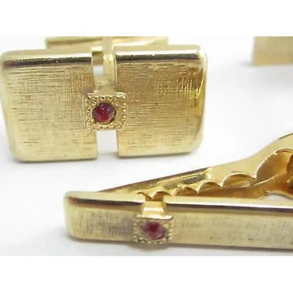 Gold Plated‎ Set of Cufflinks & Tie Clip Clasp With Red Rhinestone Accents